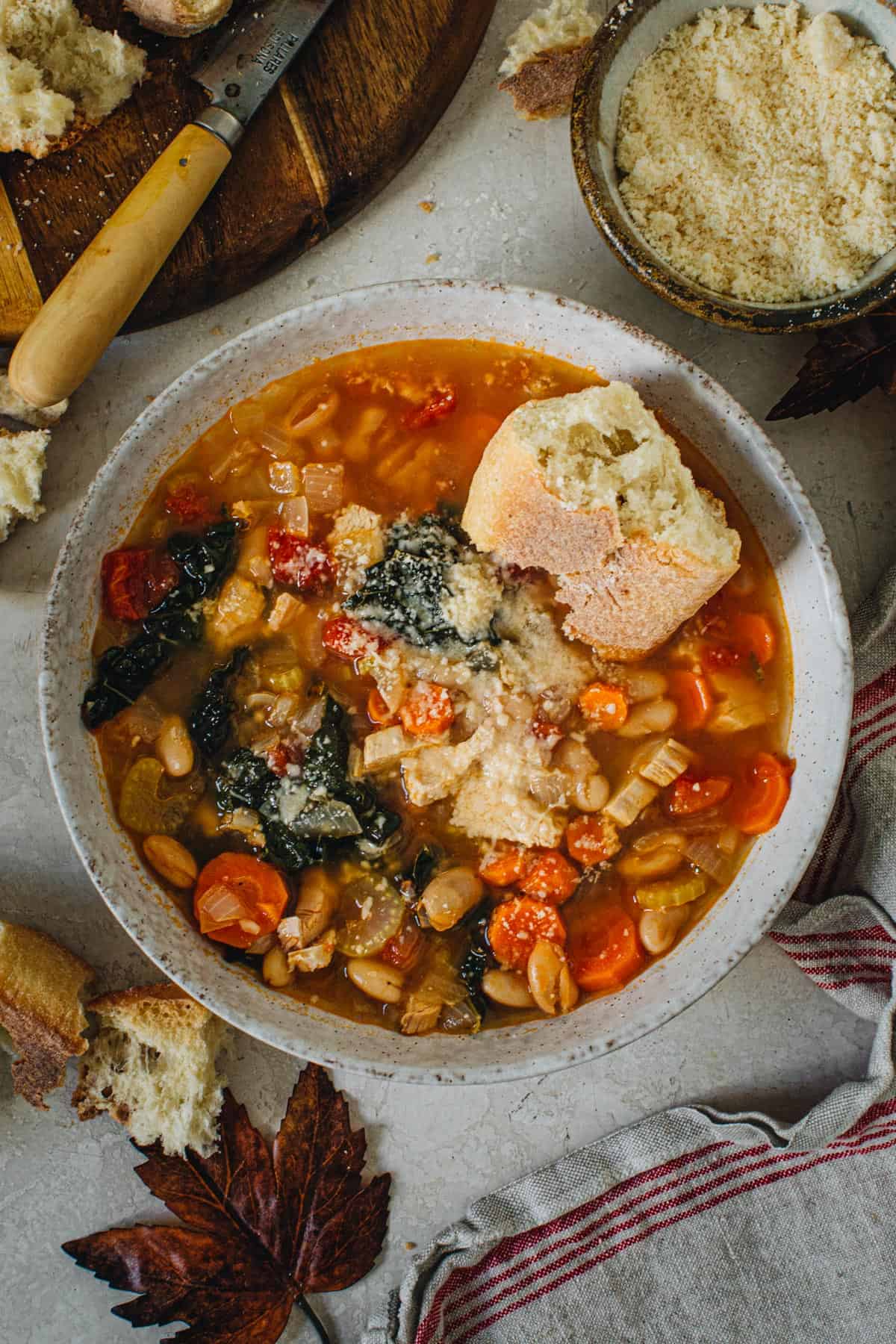 https://www.aimeemars.com/wp-content/uploads/2021/09/Tuscan-White-Bean-Soup.jpg